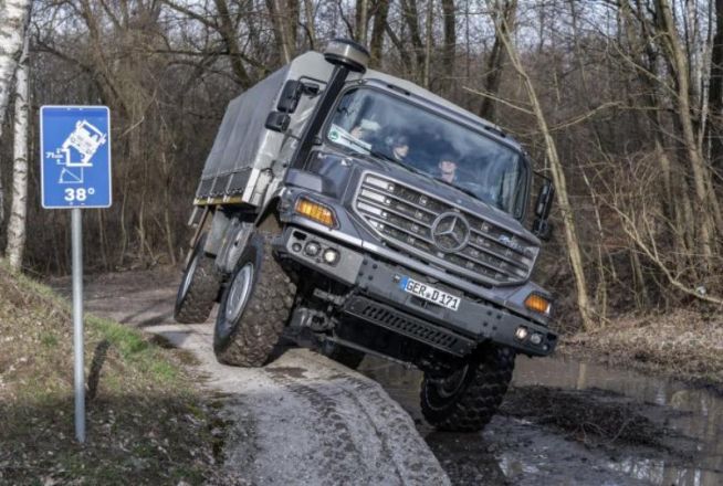 unimog-19.jpg