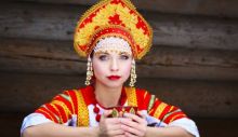 depositphotos_43913947-stock-photo-russian-girl-in-a-kokoshnik.jpg