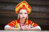 depositphotos_43913947-stock-photo-russian-girl-in-a-kokoshnik.jpg