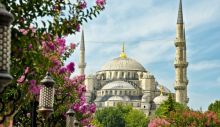 depositphotos_28099937-stock-photo-istanbul-saint-sofia.jpg